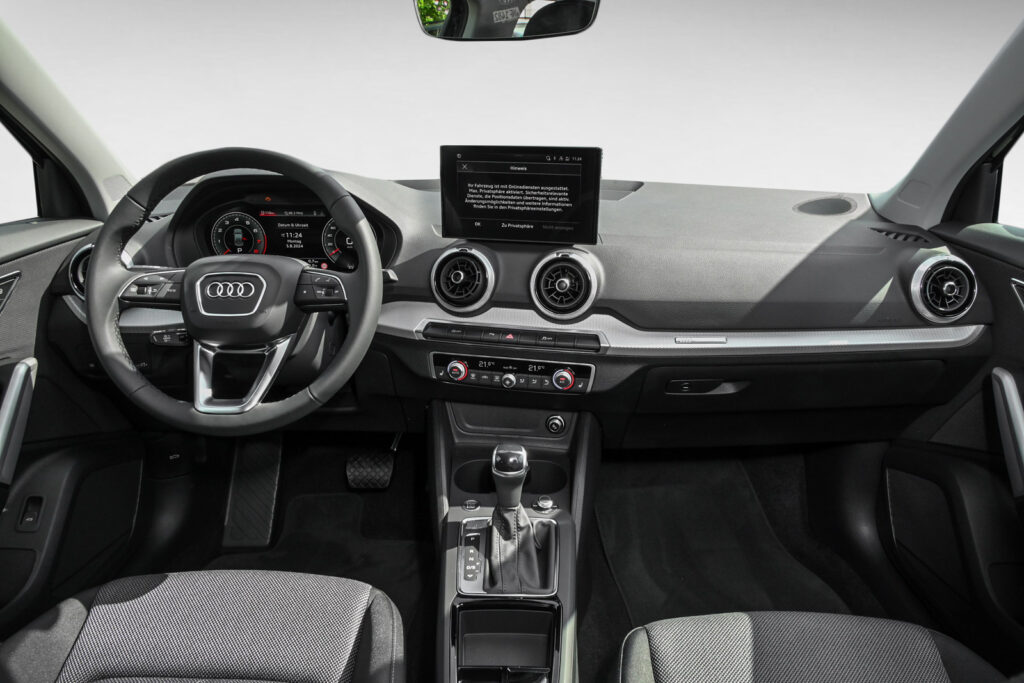 Audi Q2 Exposé-Bild 12