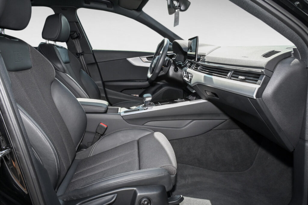 Audi A4 Exposé-Bild 7