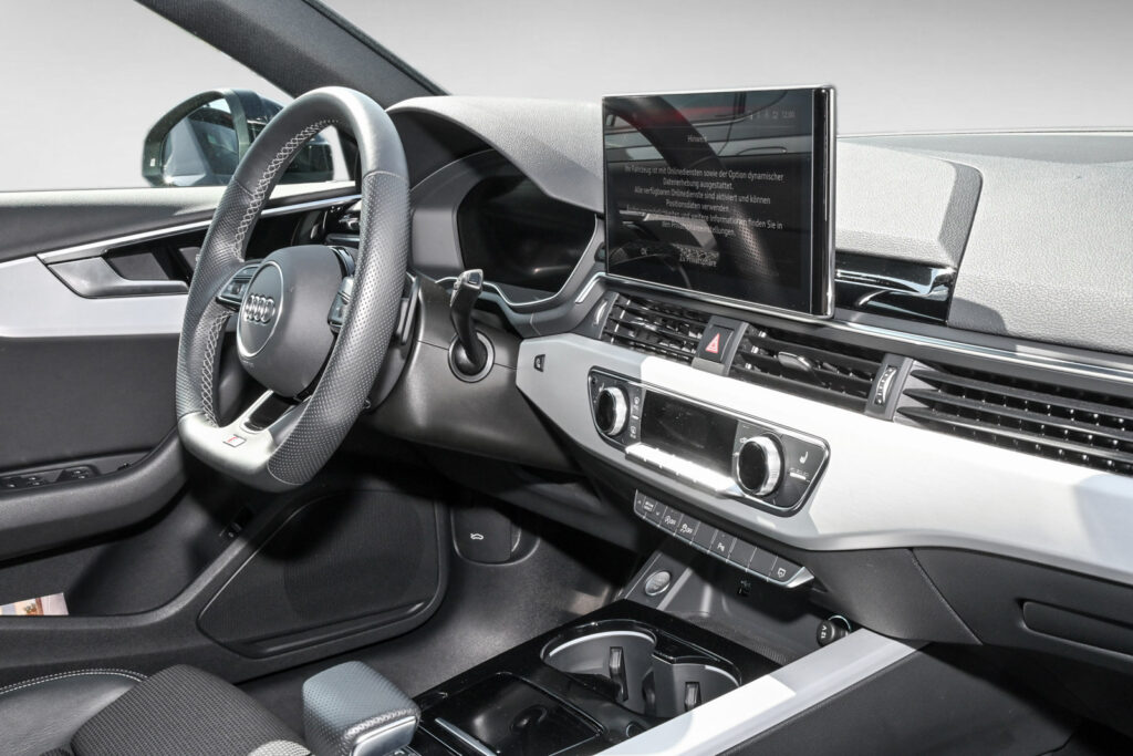 Audi A4 Exposé-Bild 9