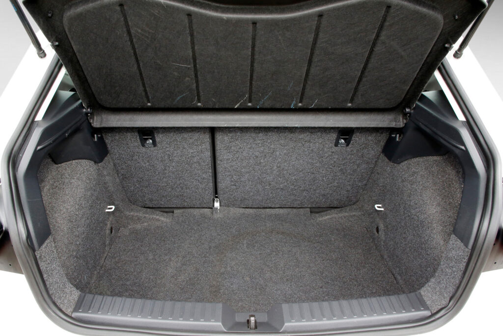 Seat Ibiza Exposé-Bild 6