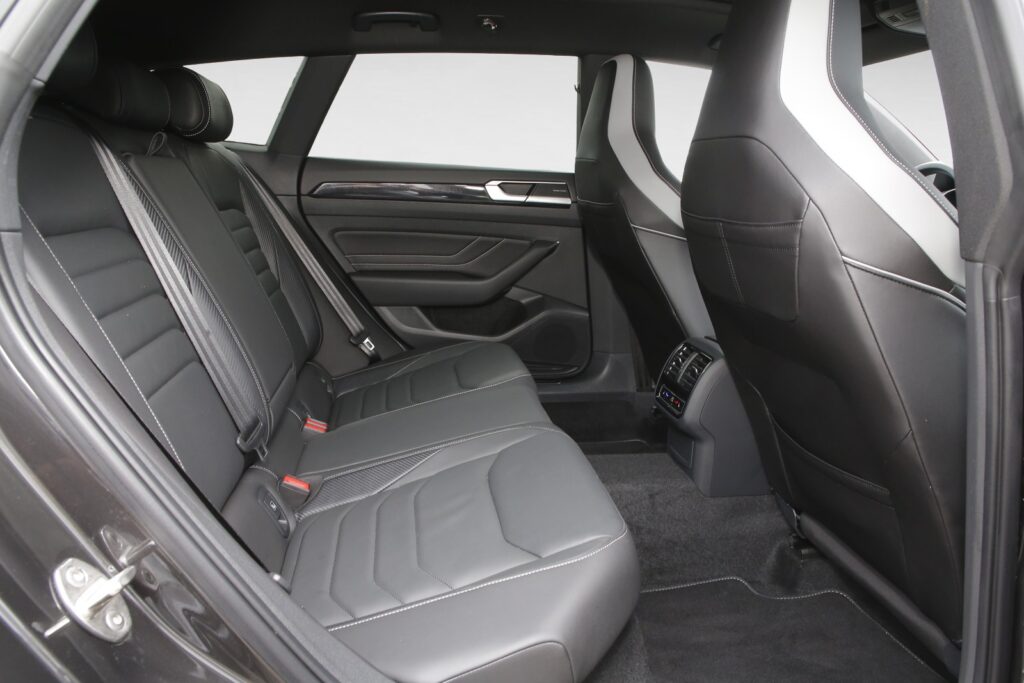 VW Arteon Exposé-Bild 10