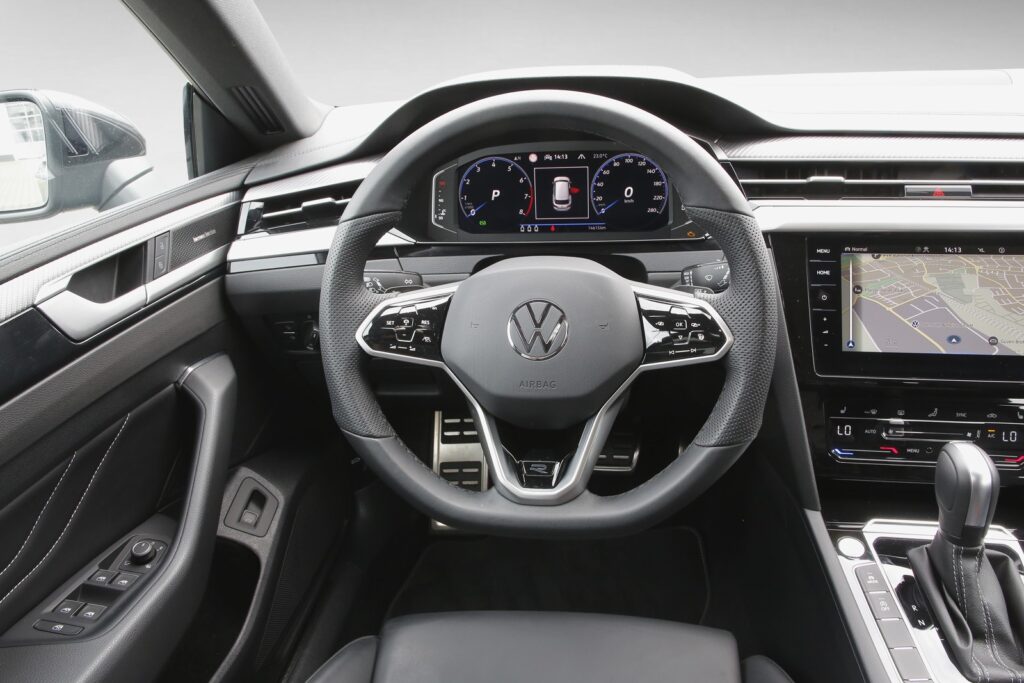 VW Arteon Exposé-Bild 13