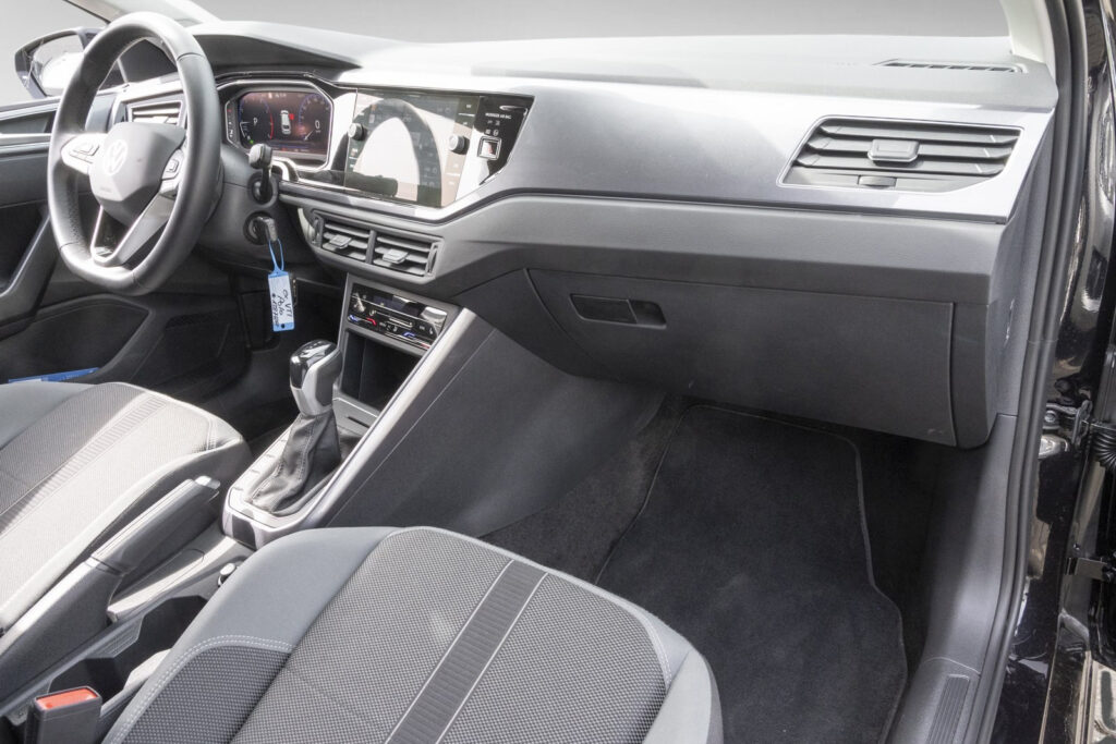 VW Polo Exposé-Bild 8