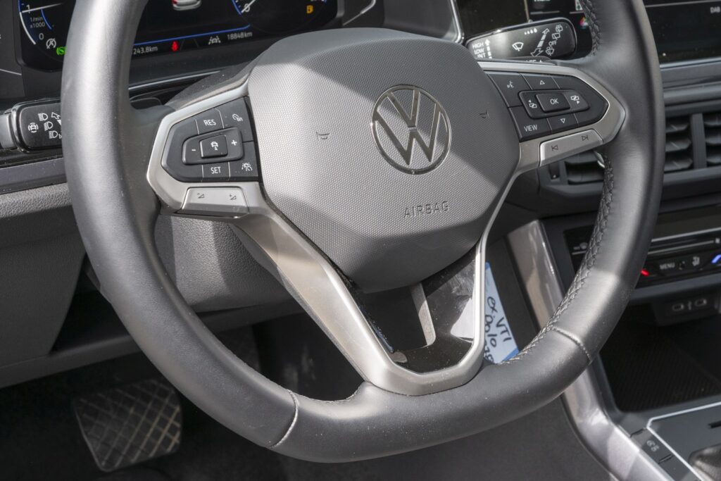 VW Polo Exposé-Bild 16