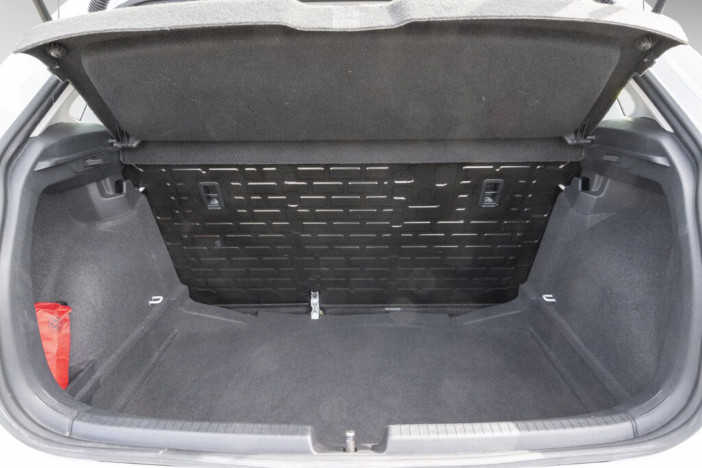 VW Polo Exposé-Bild 6