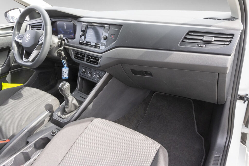 VW Polo Exposé-Bild 8