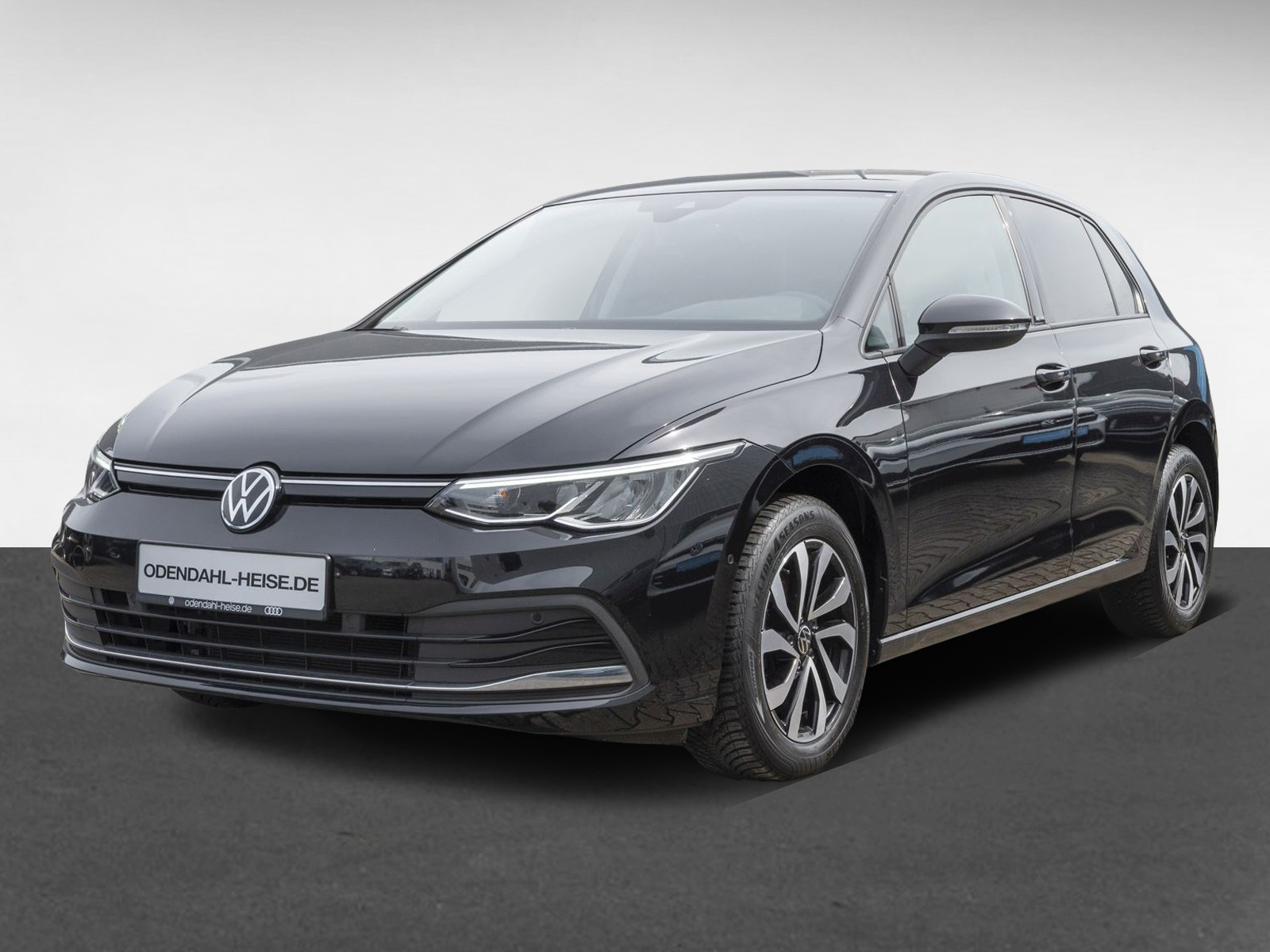 VW Golf Exposé-Bild 1