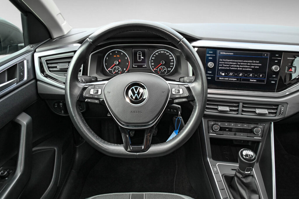 VW Polo Exposé-Bild 13