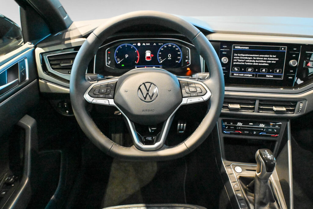 VW Taigo Exposé-Bild 13