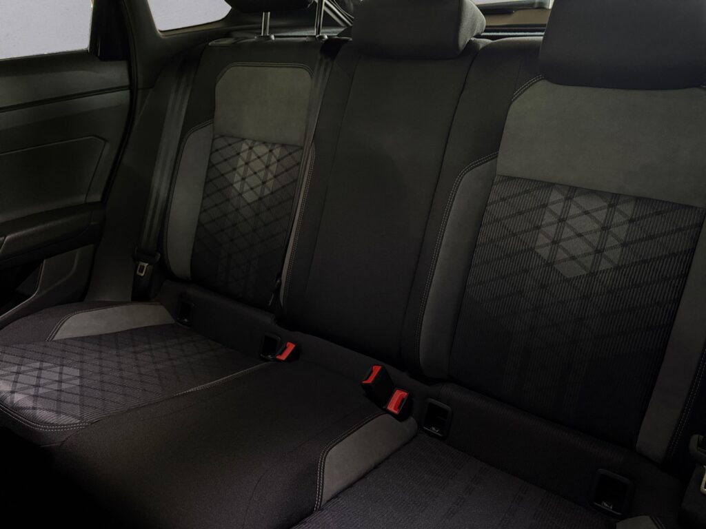 VW Taigo Exposé-Bild 13