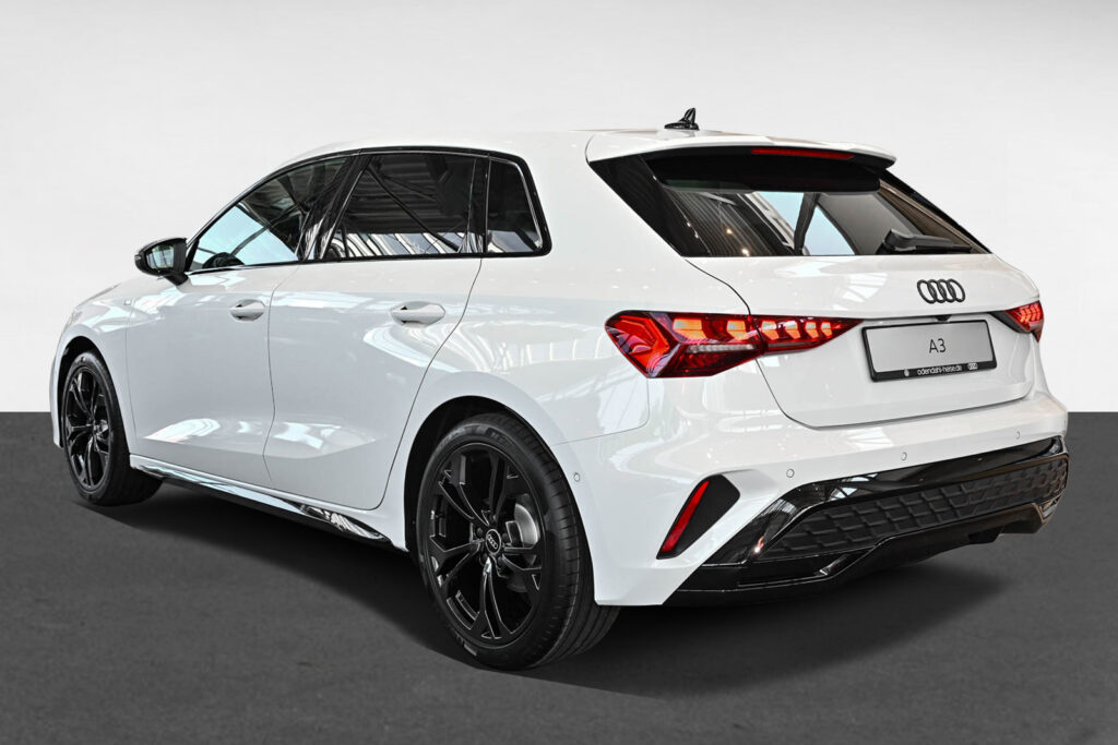 Audi A3 Exposé-Bild 4