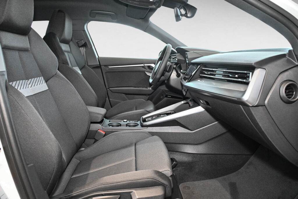 Audi A3 Exposé-Bild 7