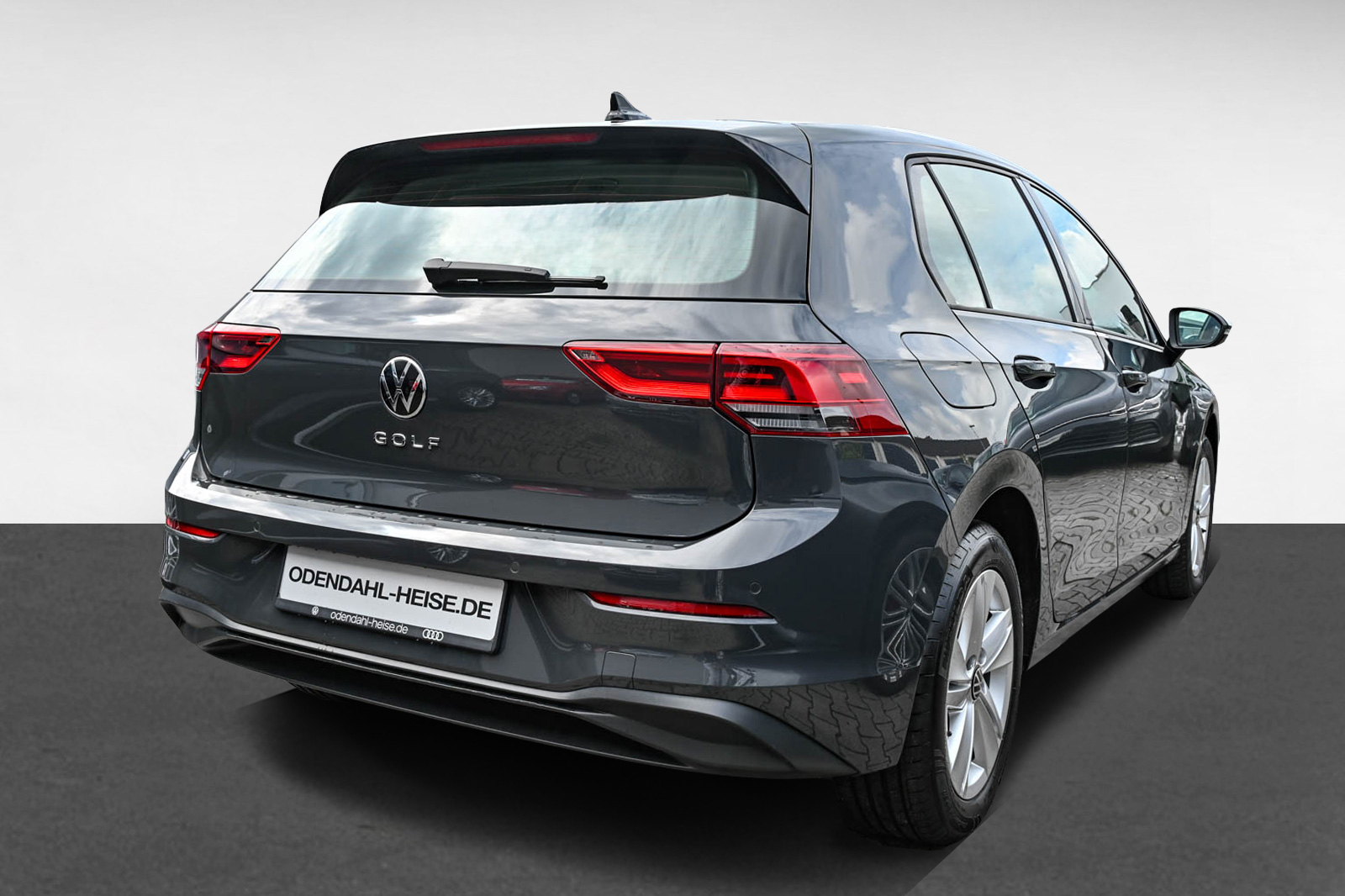 VW Golf Exposé-Bild 3