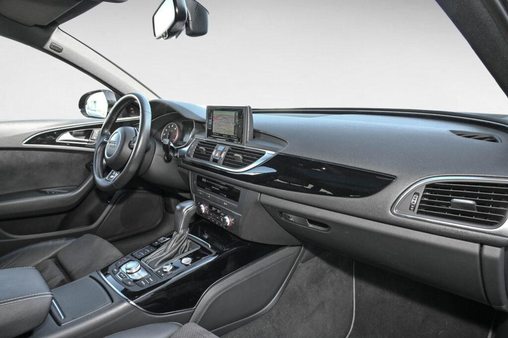 Audi A6 Exposé-Bild 8