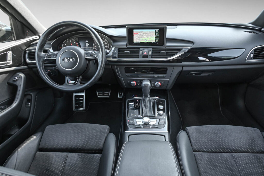 Audi A6 Exposé-Bild 12