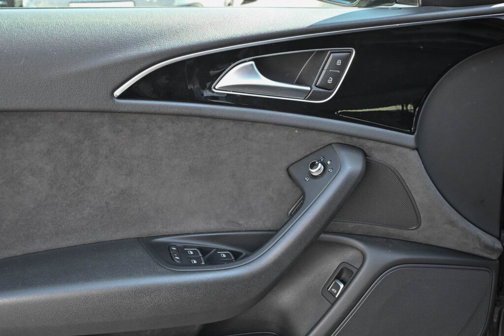 Audi A6 Exposé-Bild 15