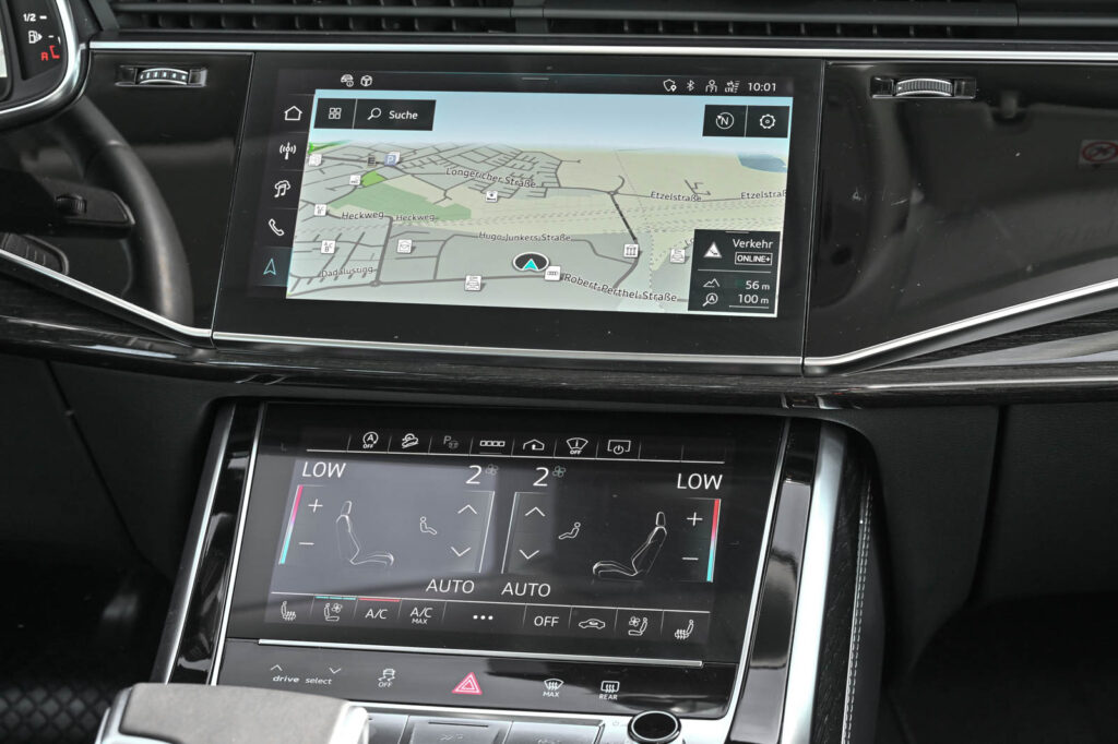 Audi Q8 Exposé-Bild 14