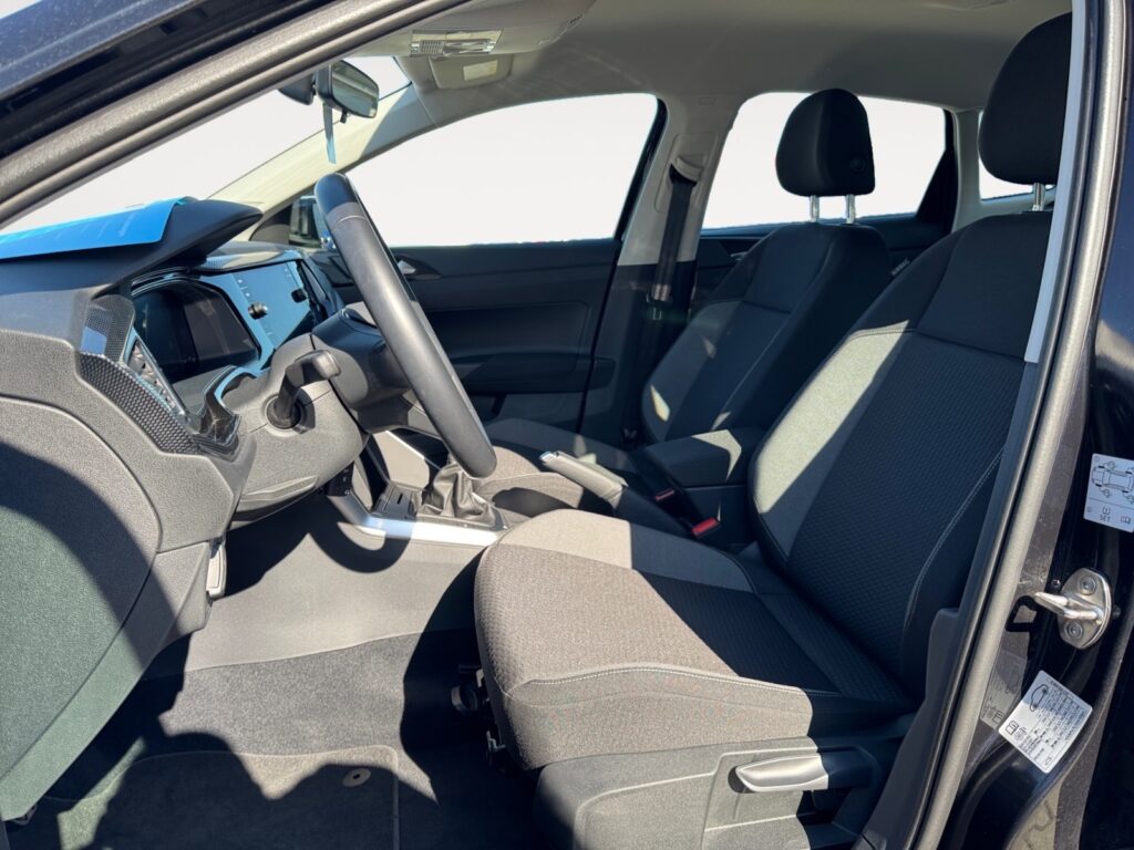 VW Taigo Exposé-Bild 9