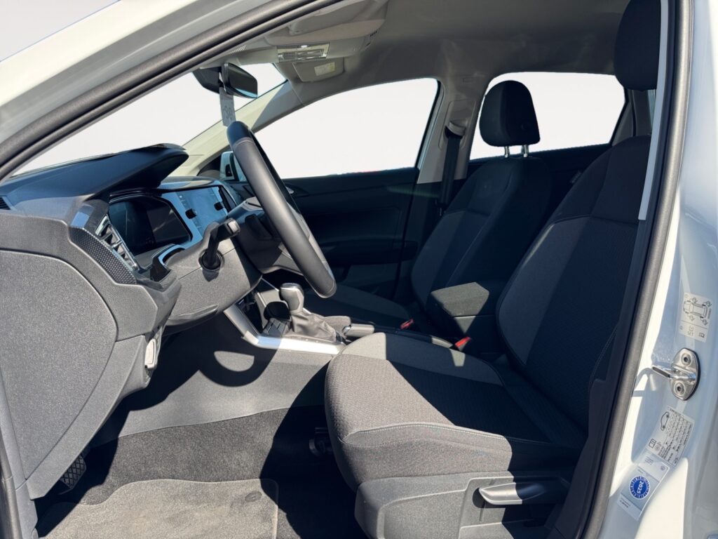 VW Taigo Exposé-Bild 9