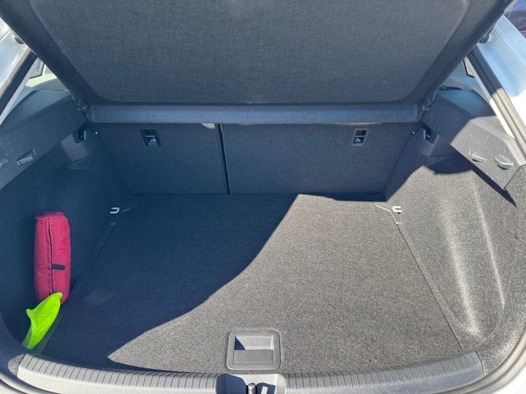 VW Taigo Exposé-Bild 16