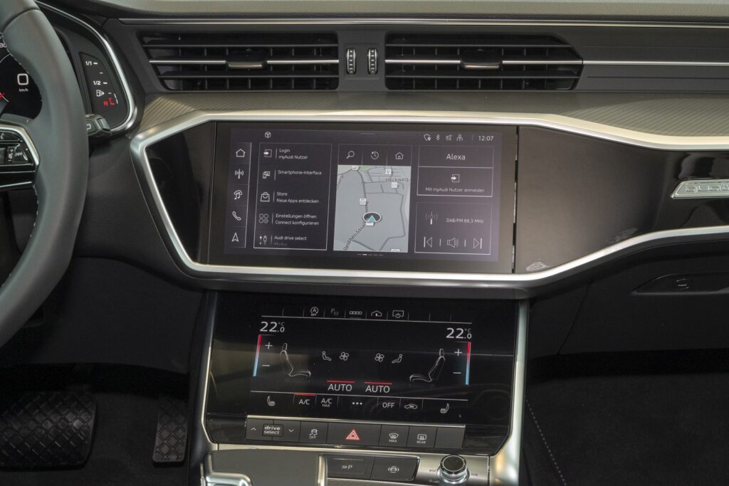 Audi A6 Exposé-Bild 12