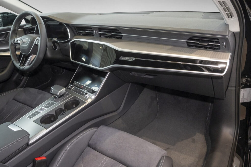 Audi A6 Exposé-Bild 8