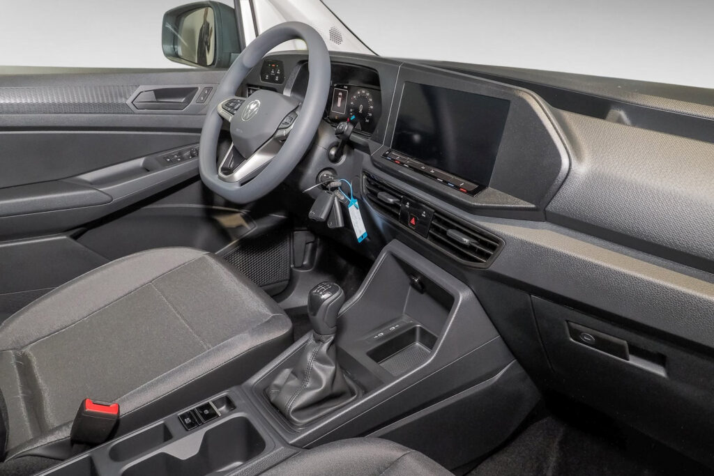 VW Caddy Maxi Exposé-Bild 9