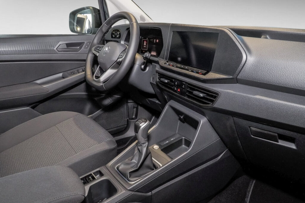 VW Caddy Exposé-Bild 8