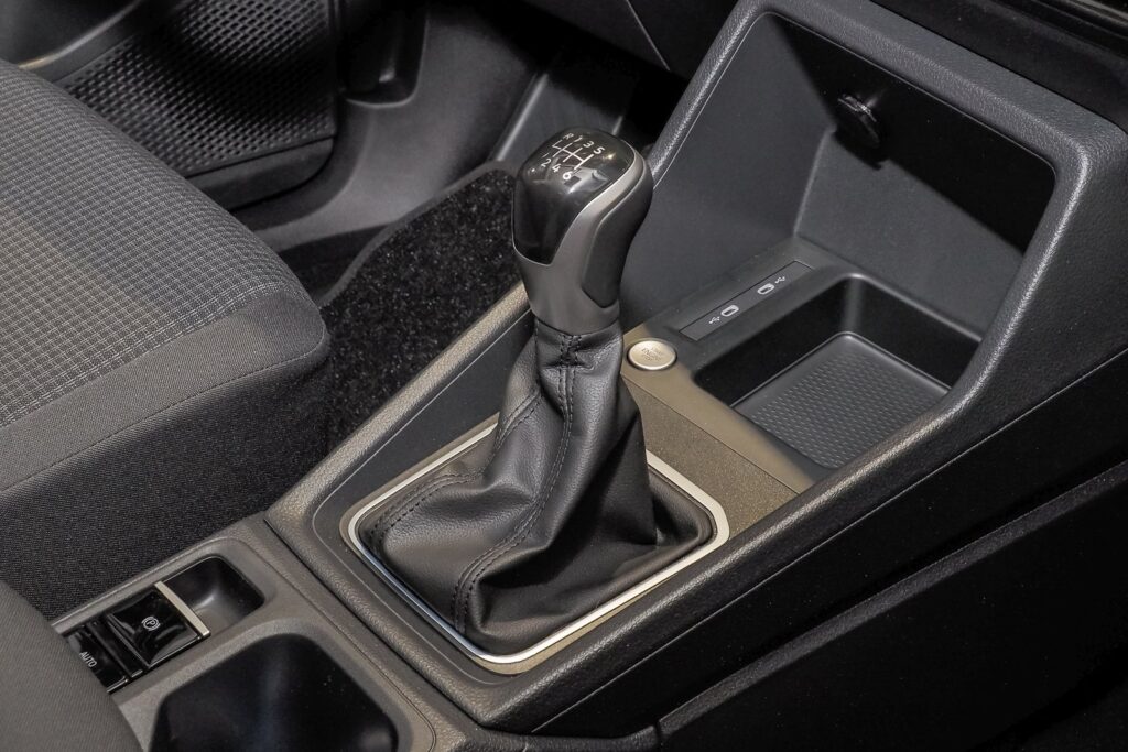 VW Caddy Exposé-Bild 9