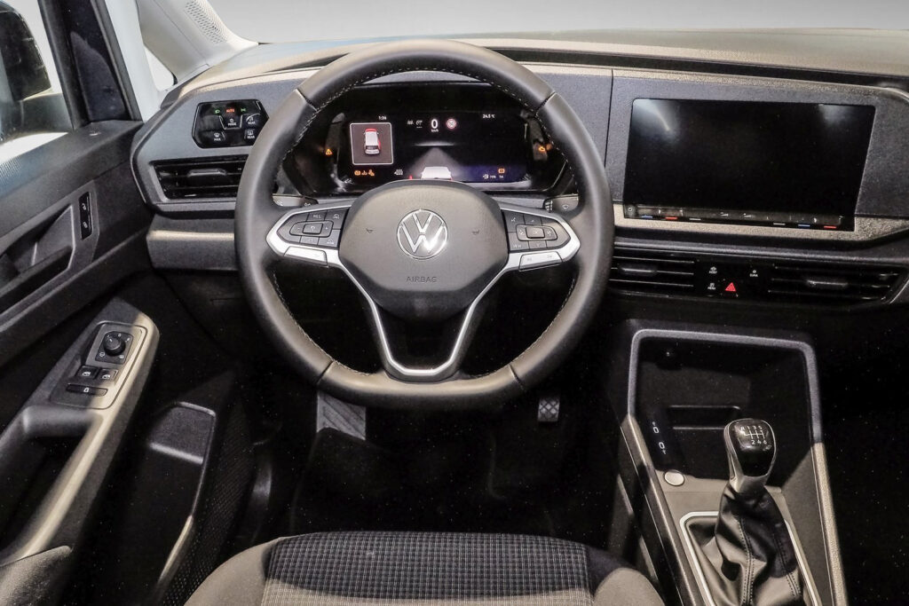 VW Caddy Exposé-Bild 12