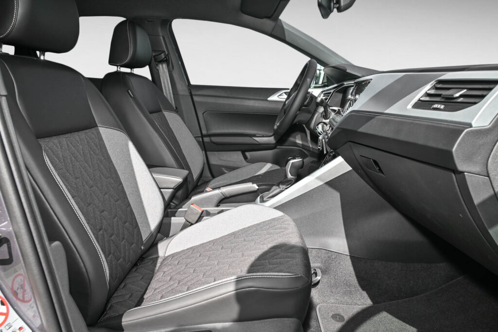 VW Taigo Exposé-Bild 7