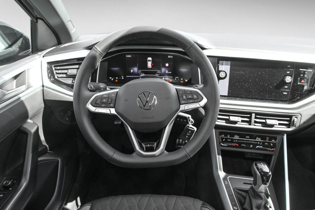 VW Taigo Exposé-Bild 13