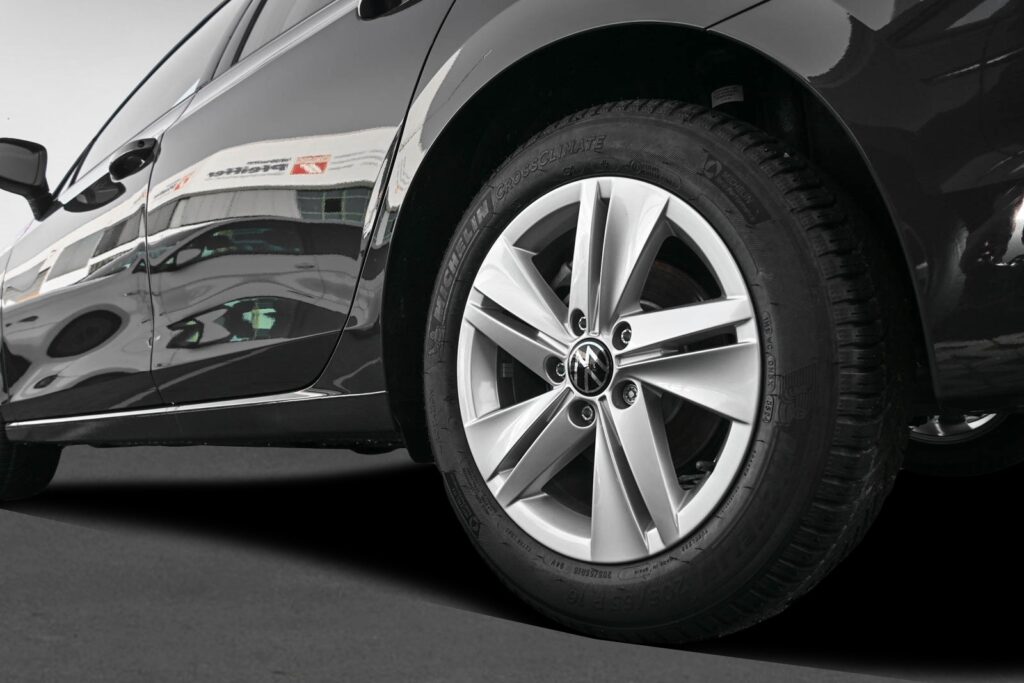 VW Golf Exposé-Bild 5