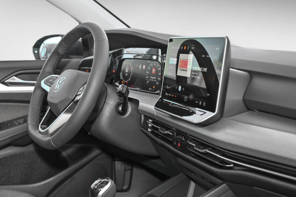 VW Golf Exposé-Bild 9