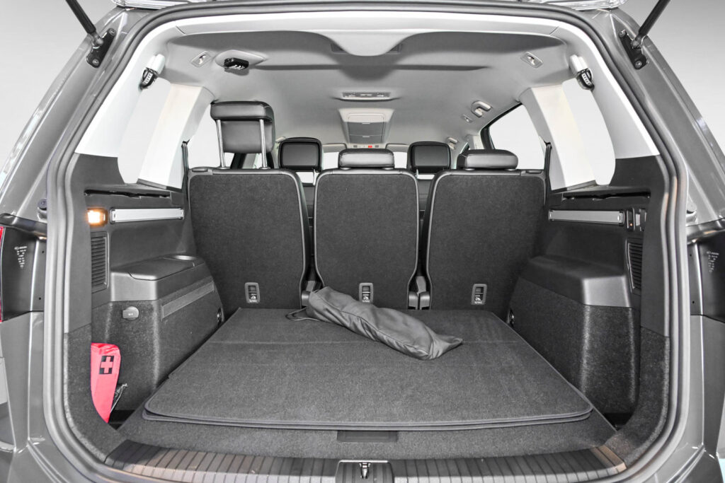 VW Touran Exposé-Bild 6