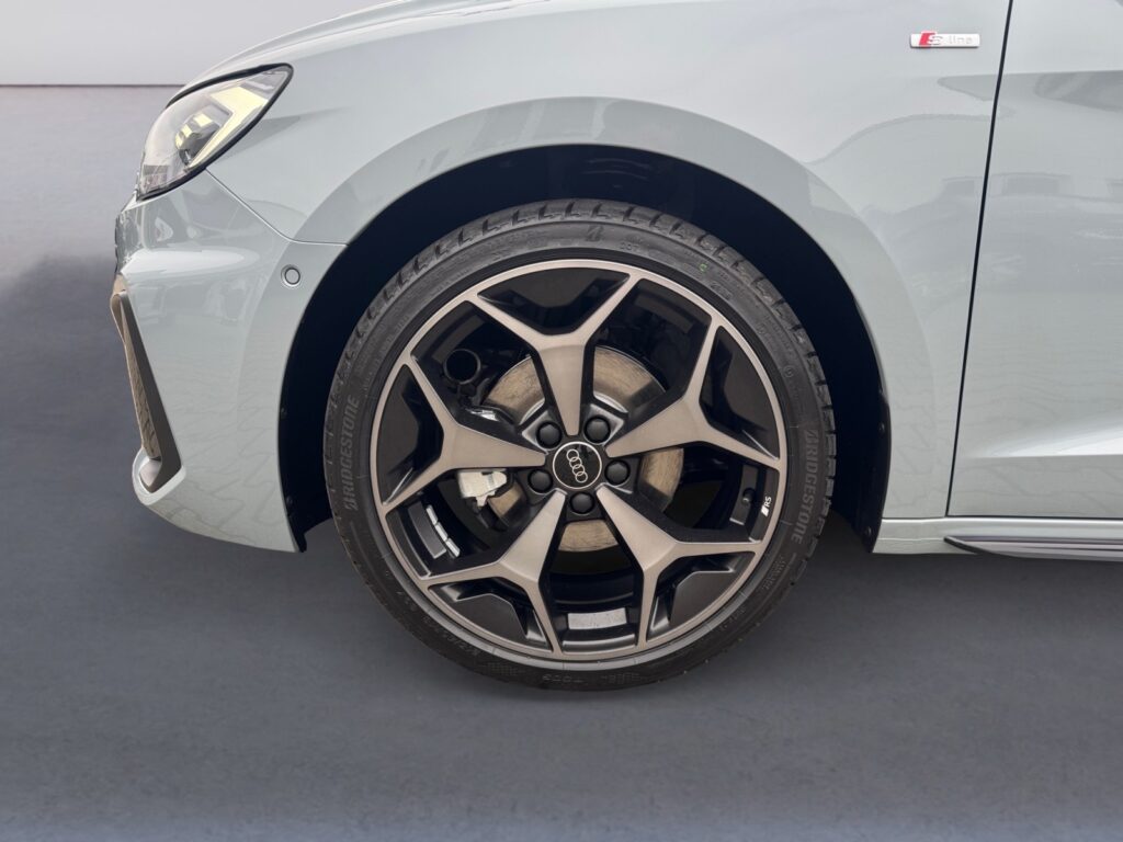 Audi A1 Exposé-Bild 14
