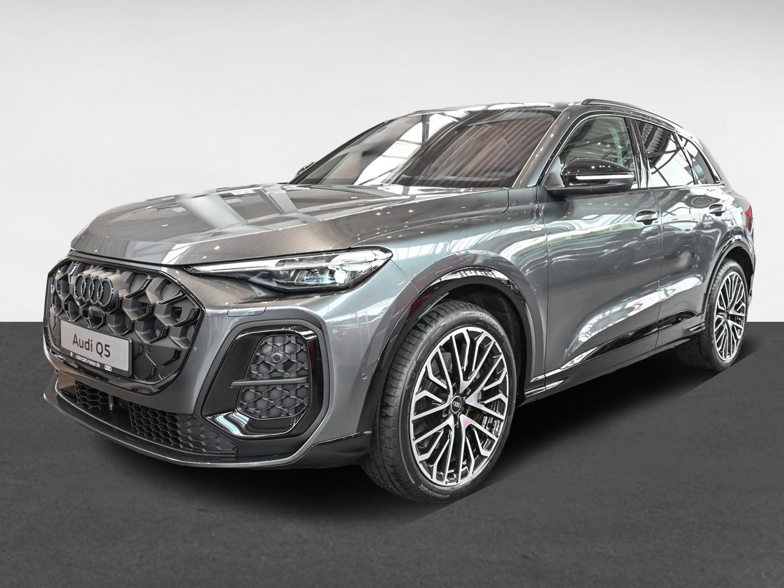 Audi Q5 Exposé-Bild 1