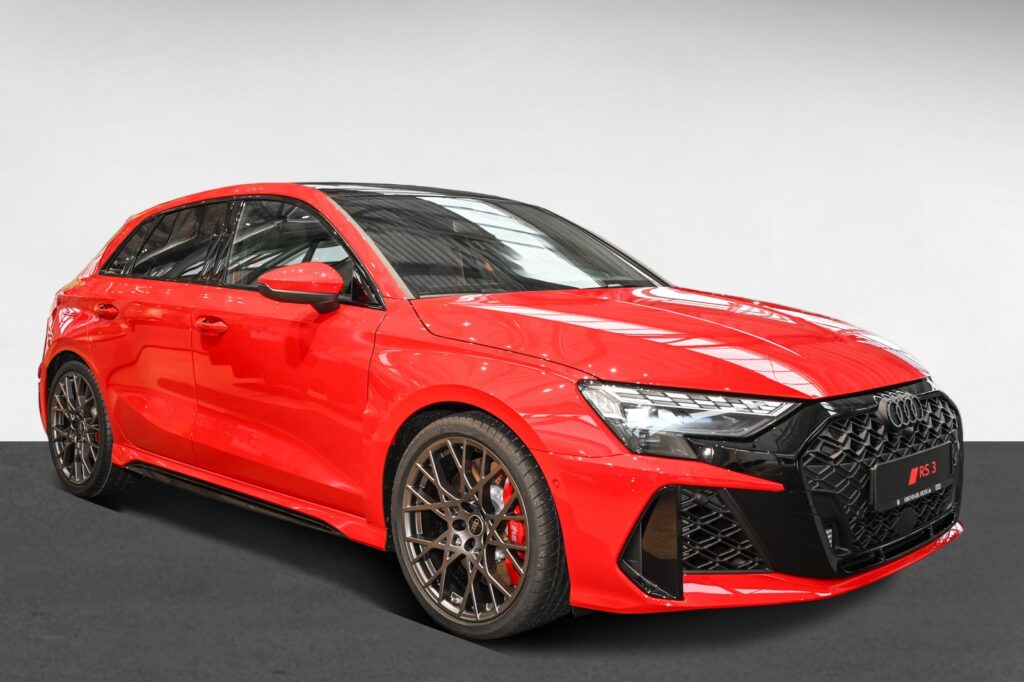 Audi RS3 Exposé-Bild 2