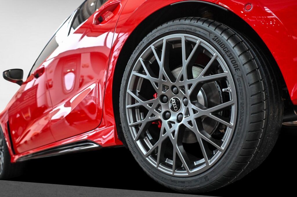Audi RS3 Exposé-Bild 5