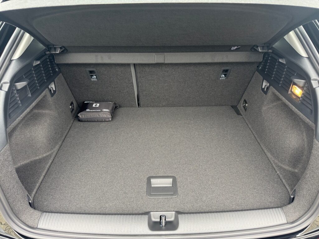 Audi Q2 Exposé-Bild 16