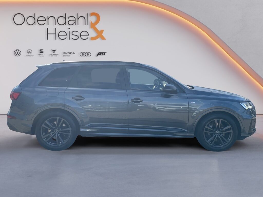 Audi Q7 Exposé-Bild 6