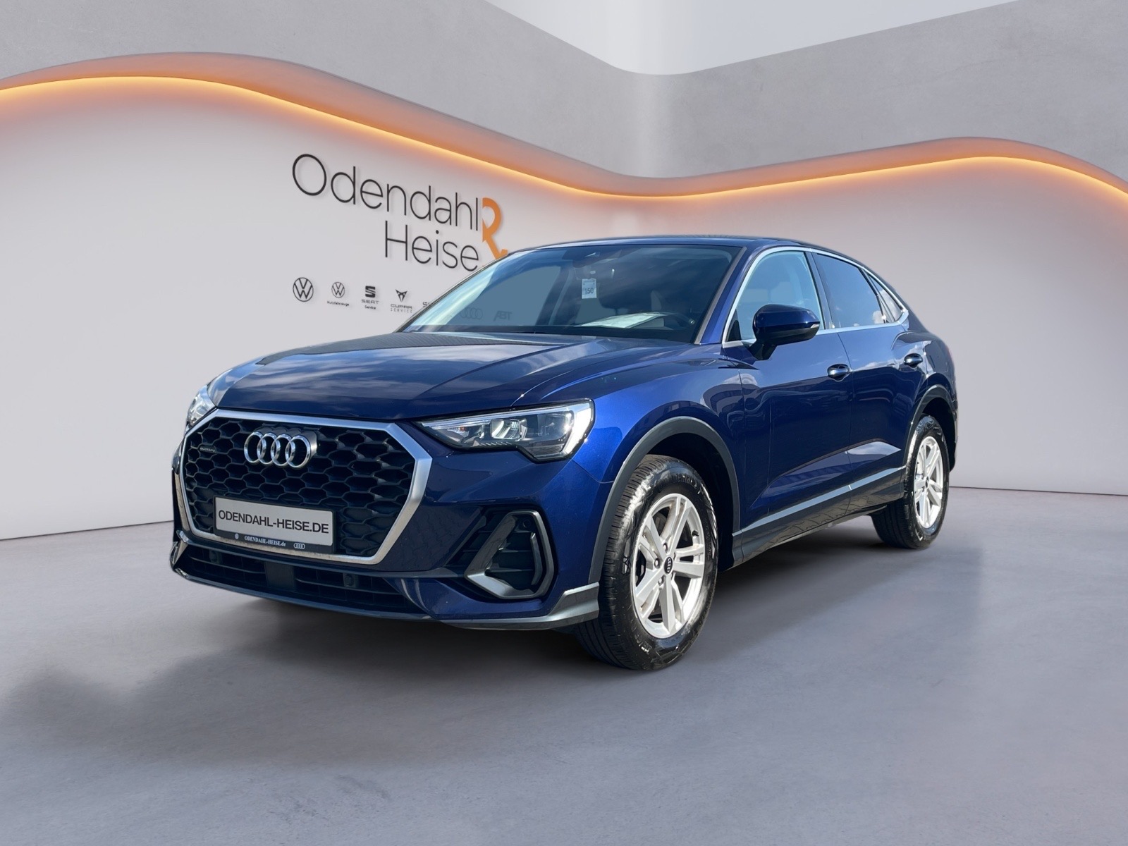 Audi Q3 Exposé-Bild 1