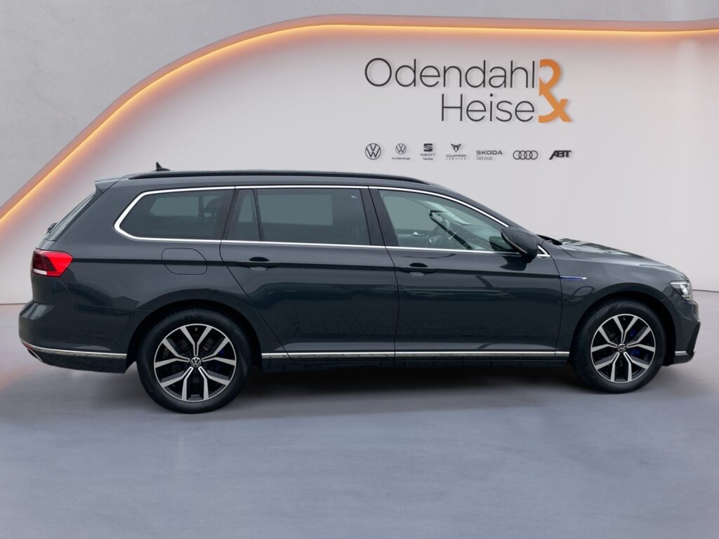 VW Passat Variant Exposé-Bild 6