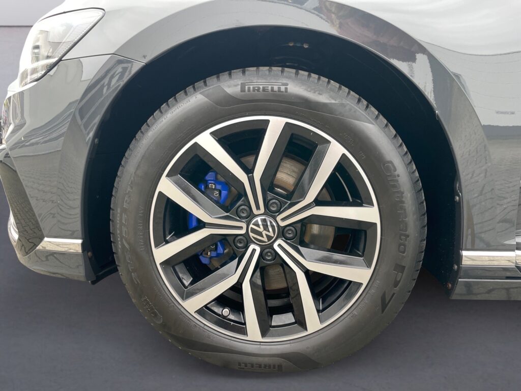 VW Passat Variant Exposé-Bild 14