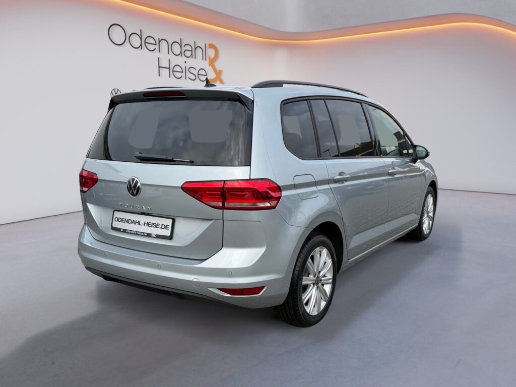 VW Touran Exposé-Bild 5