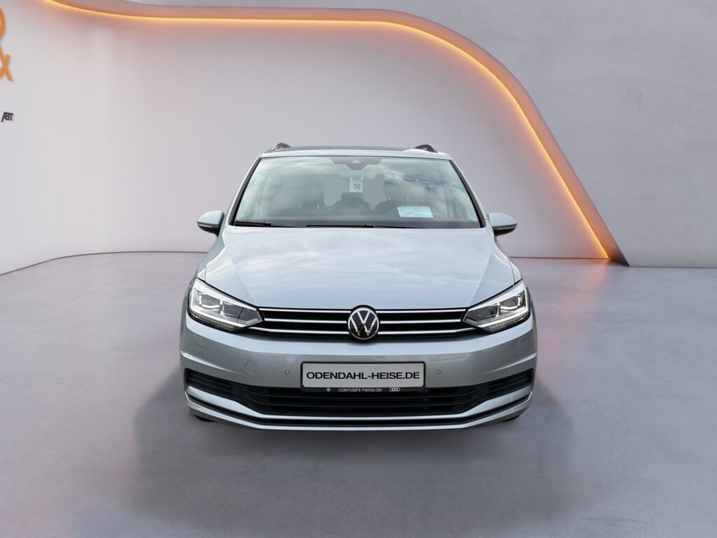 VW Touran Exposé-Bild 8