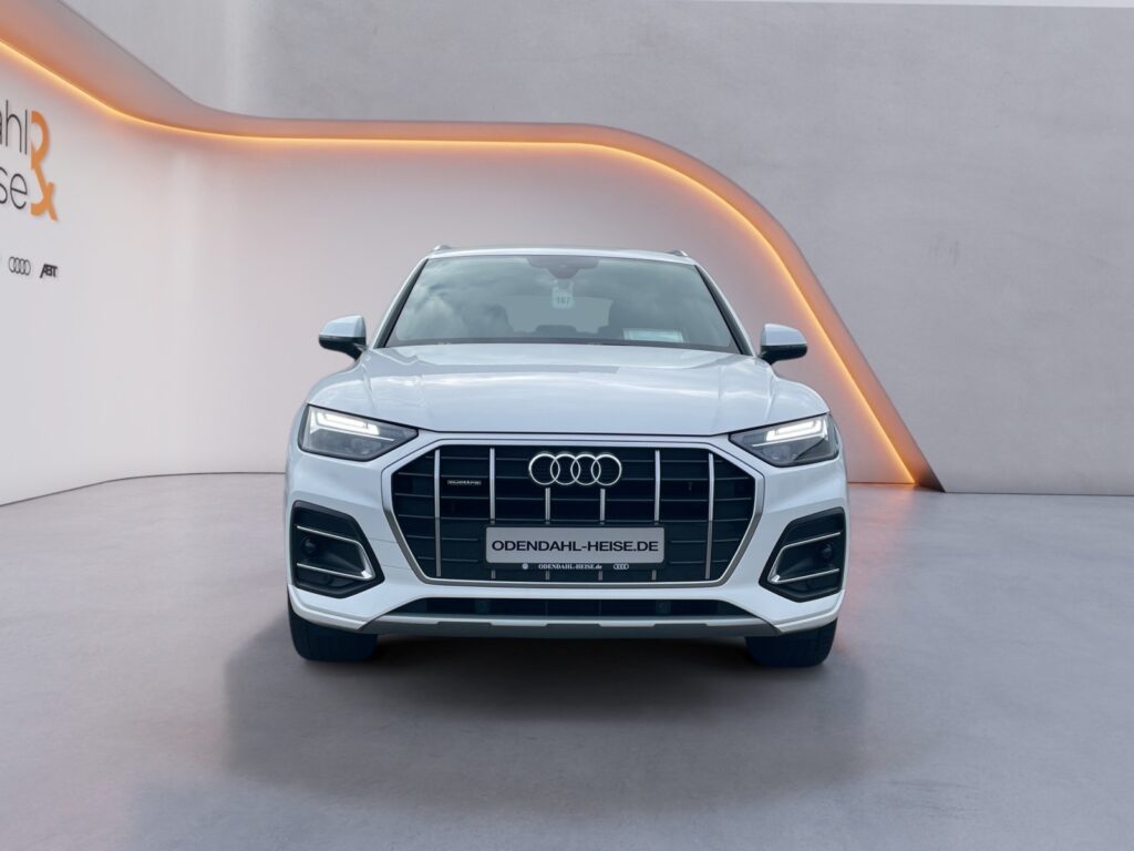 Audi Q5 Exposé-Bild 8