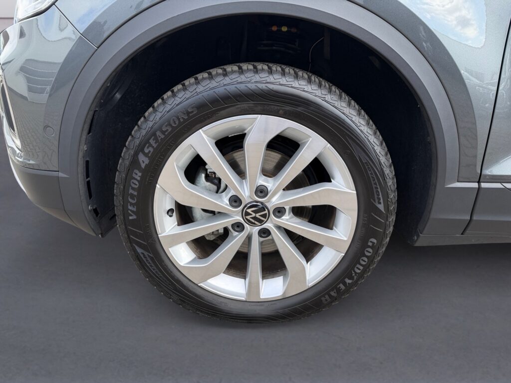 VW T-Roc Exposé-Bild 14