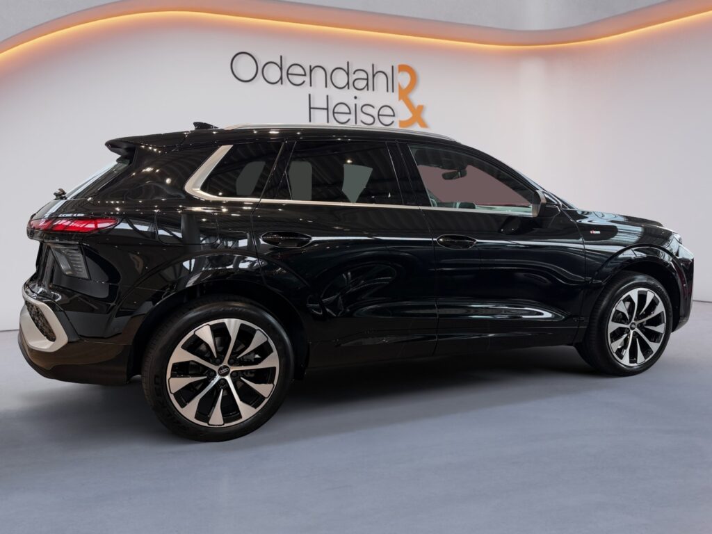 Audi Q3 Exposé-Bild 6