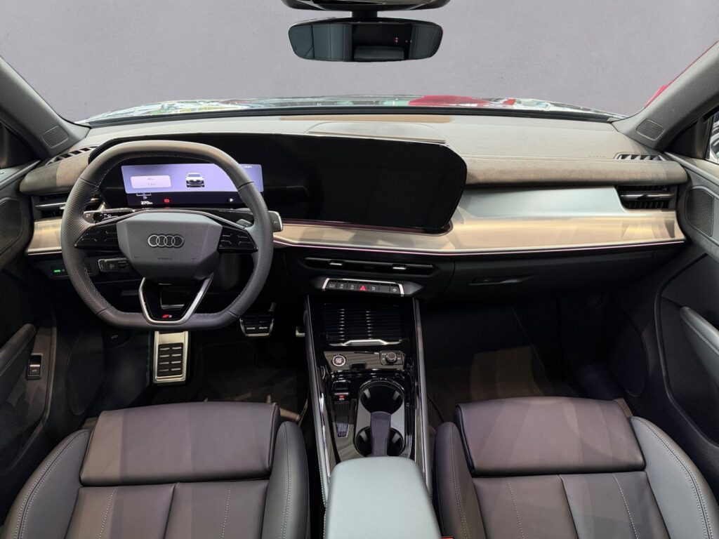 Audi Q3 Exposé-Bild 10